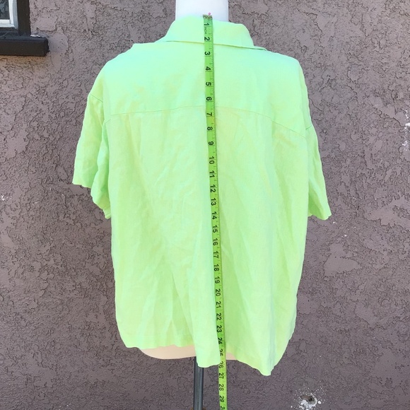 A New Day Lime Green Button Crop Top - Picture 5 of 7